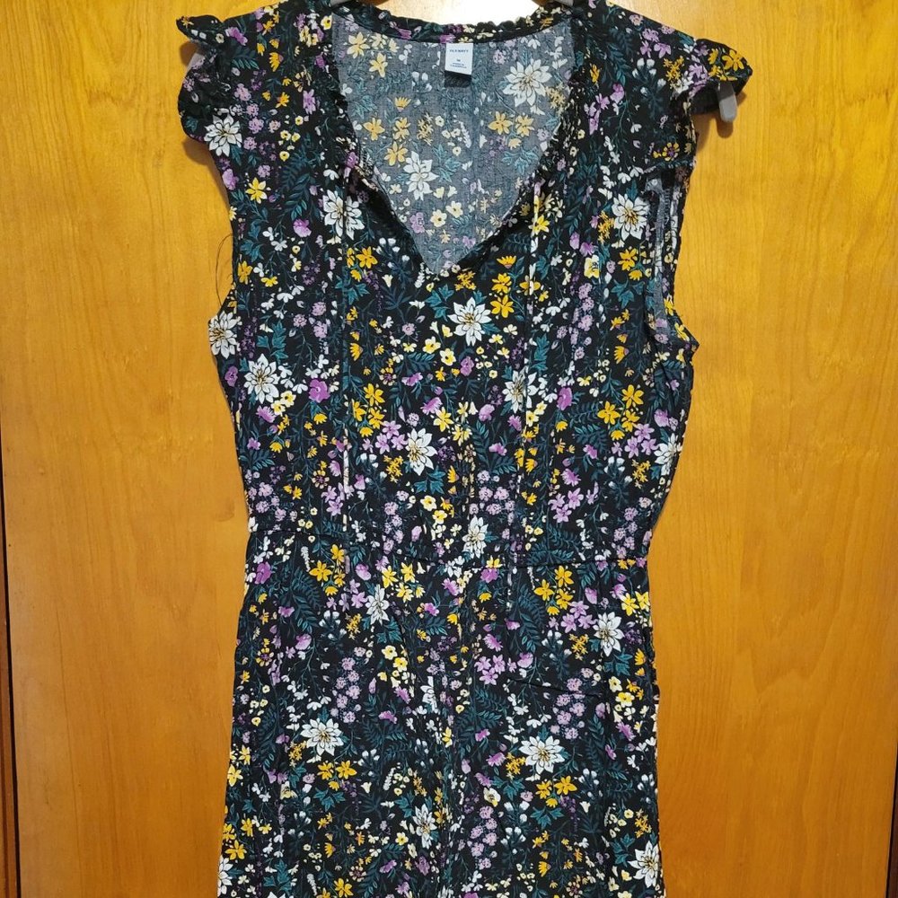Old Navy, medium, black and floral